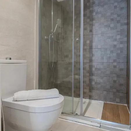 아파트 Cozy For Two By Lovelystay