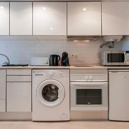 아파트 Cozy For Two By Lovelystay