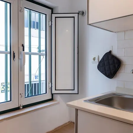 Apartman Cozy For Two By Lovelystay