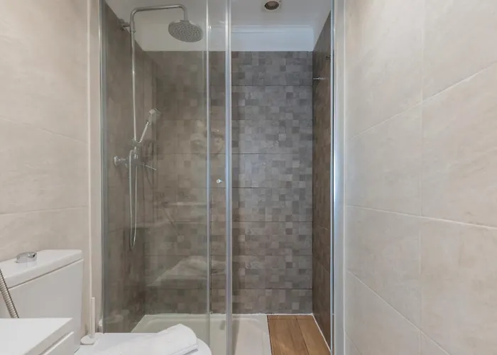 Cozy For Two By Lovelystay *