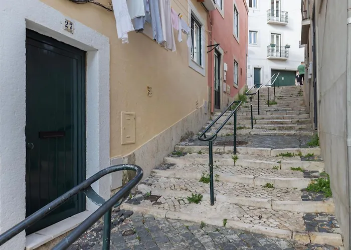 Cozy For Two By Lovelystay *