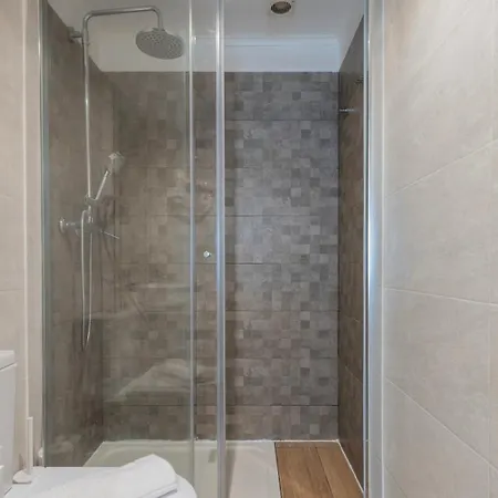 Cozy For Two By Lovelystay *